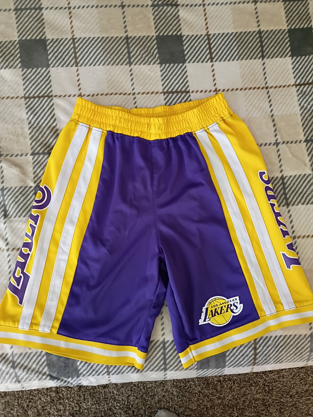 NBA Lakers Shorts Size M Preowned